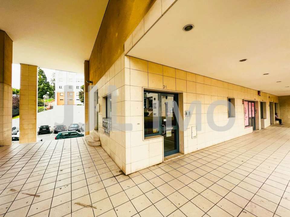 Apartamento T2 para Venda em Olivais Foto 4