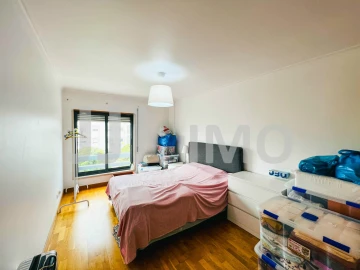 Apartamento T2 para Venda em Olivais