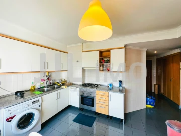 Apartamento T2 para Venda em Olivais