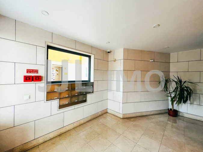 Apartamento T2 para Venda em Olivais Foto 5