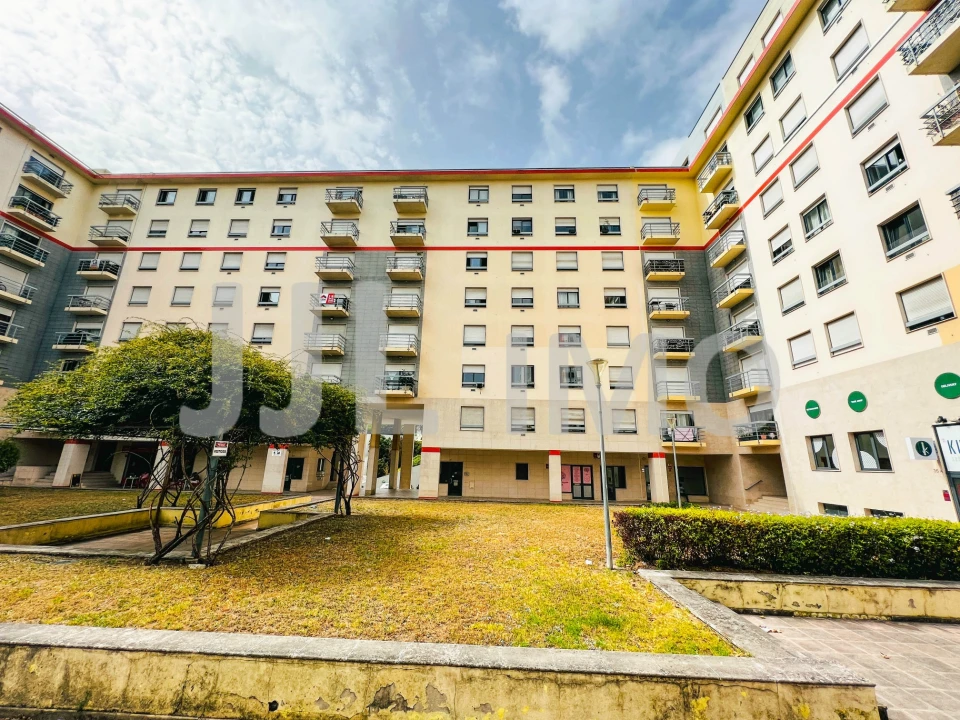 Apartamento T2 para Venda em Olivais Foto 2
