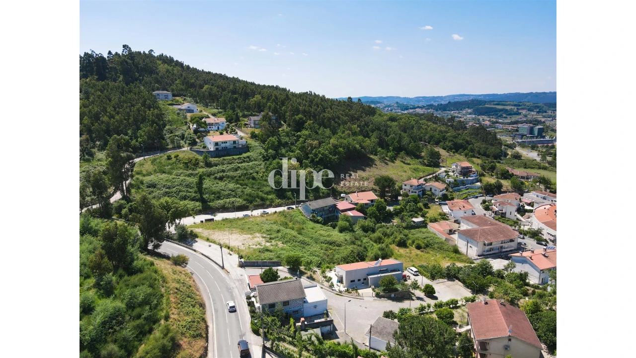 Terreno para Venda em Candoso Santiago e Mascotelos Foto 9