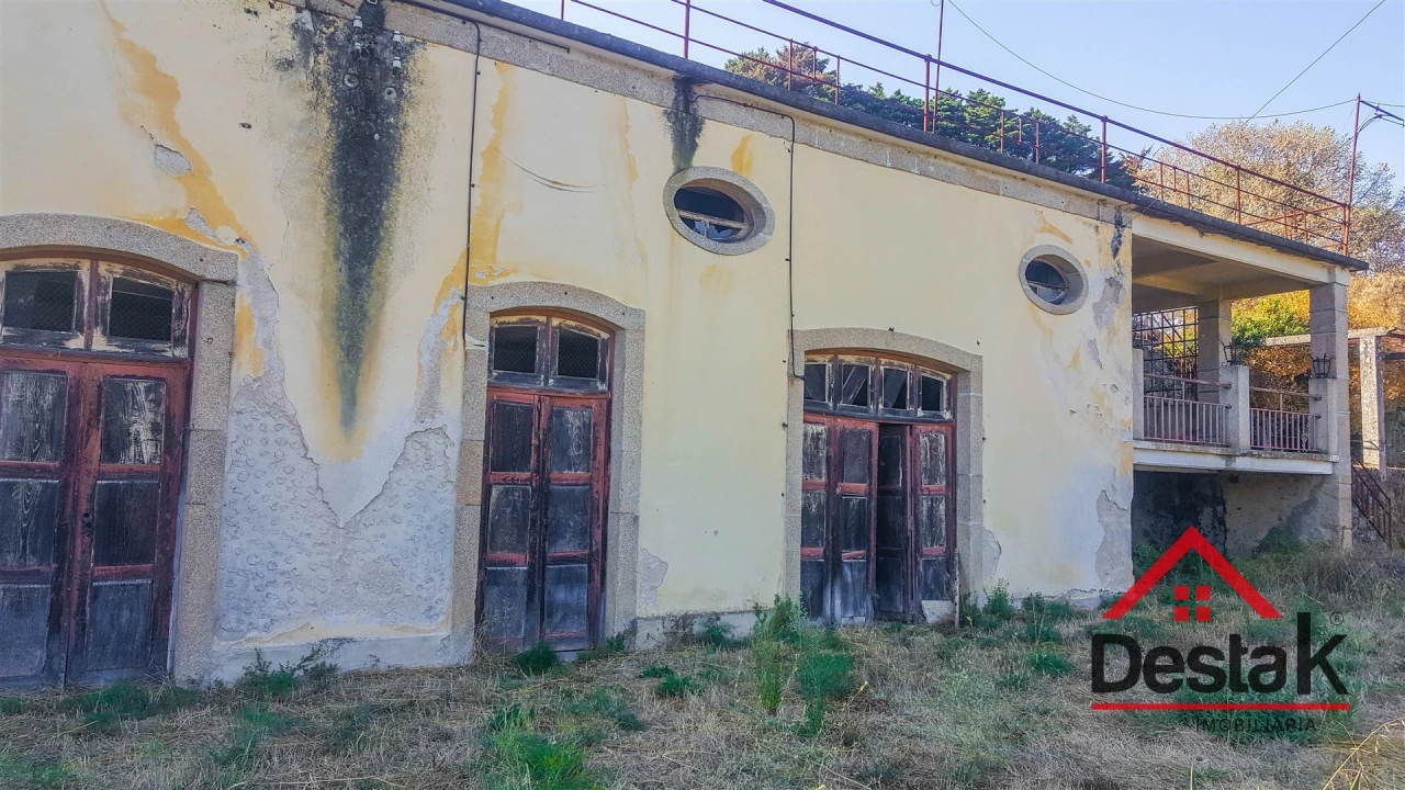 Prédio para Venda em Abrunhosa-A-Velha Foto 18