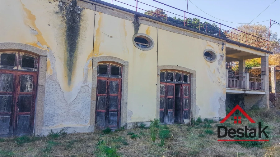 Prédio para Venda em Abrunhosa-A-Velha Foto 18