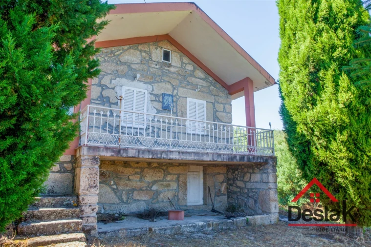 Prédio para Venda em Abrunhosa-A-Velha