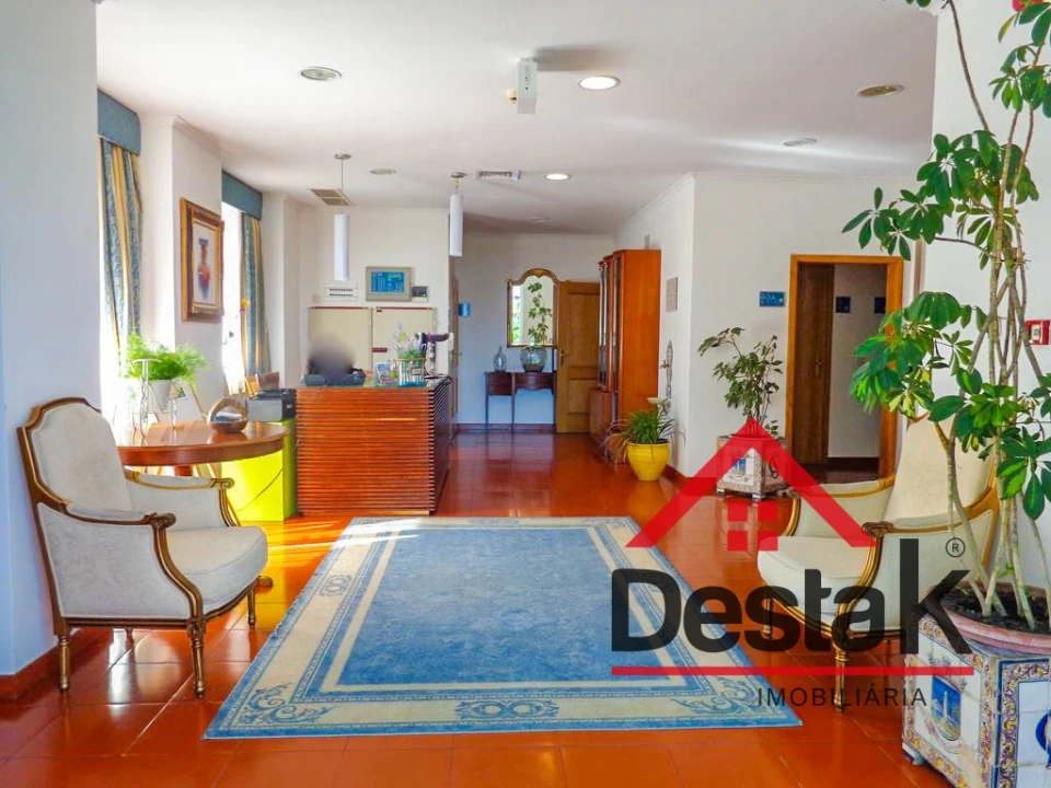 Prédio para Venda em Abrunhosa-A-Velha Foto 2