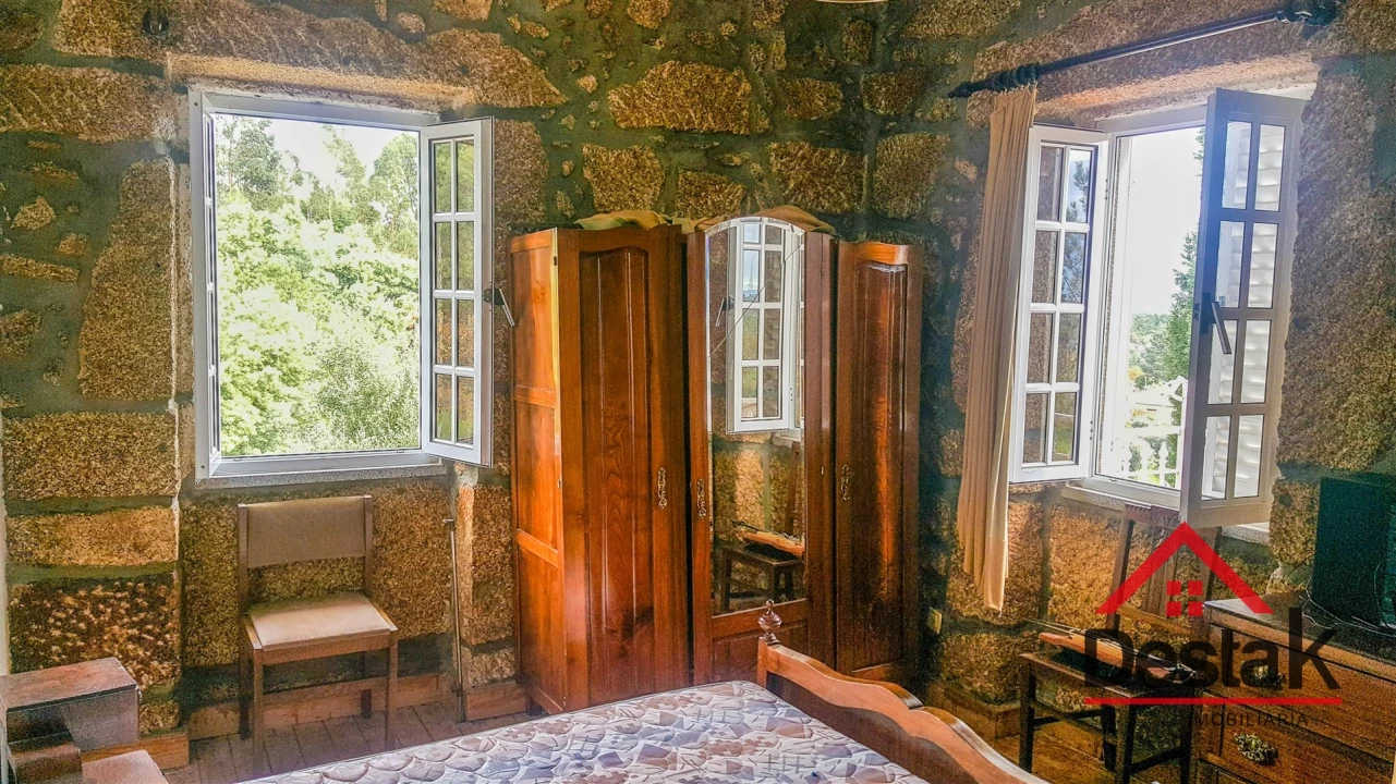 Prédio para Venda em Abrunhosa-A-Velha Foto 10