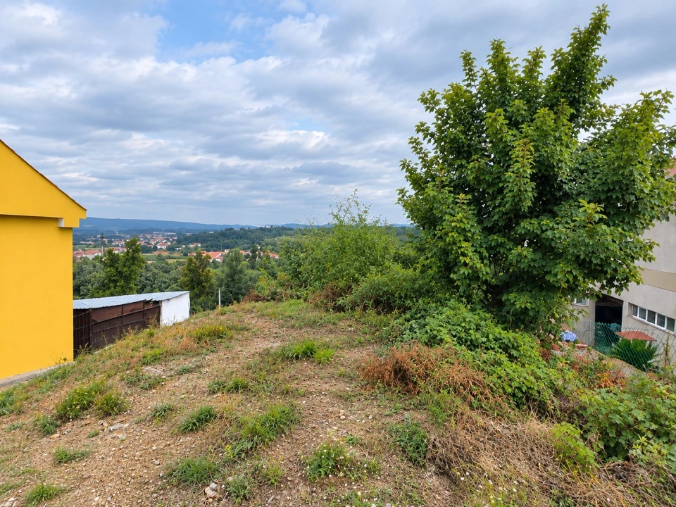 Terreno para Venda em Freamunde Foto 1