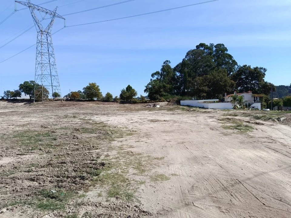 Terreno para Venda em Ferreira Foto 3