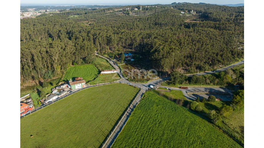 Terreno para Venda em Castêlo da Maia Foto 6