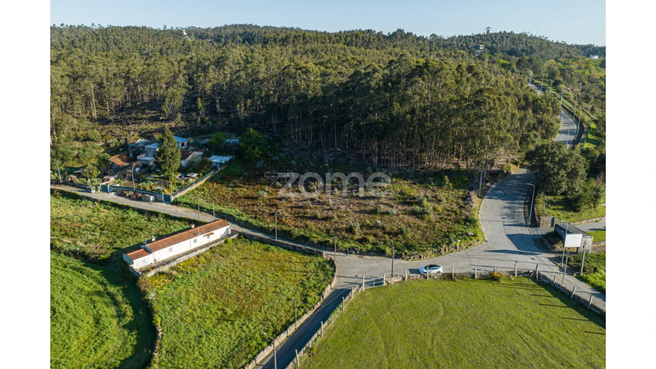 Terreno para Venda em Castêlo da Maia Foto 14