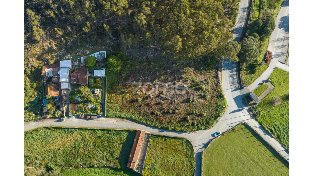 Terreno para Venda em Castêlo da Maia Foto 15