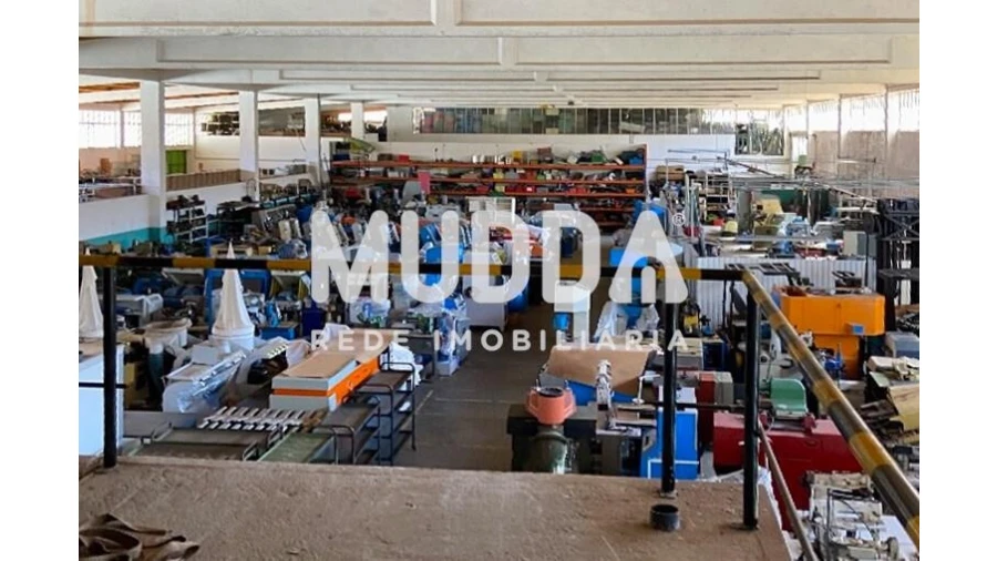 Armazém para Venda em São João da Madeira Foto 8