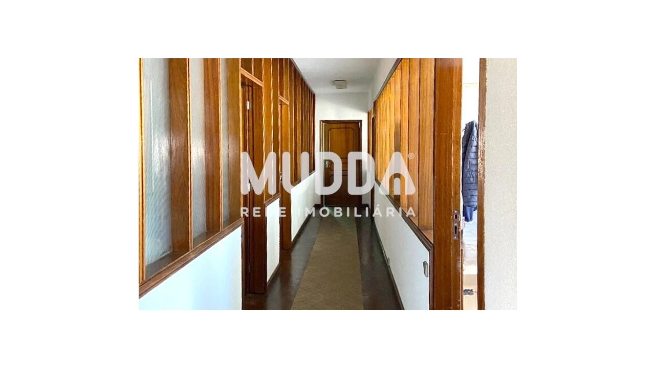 Armazém para Venda em São João da Madeira Foto 5