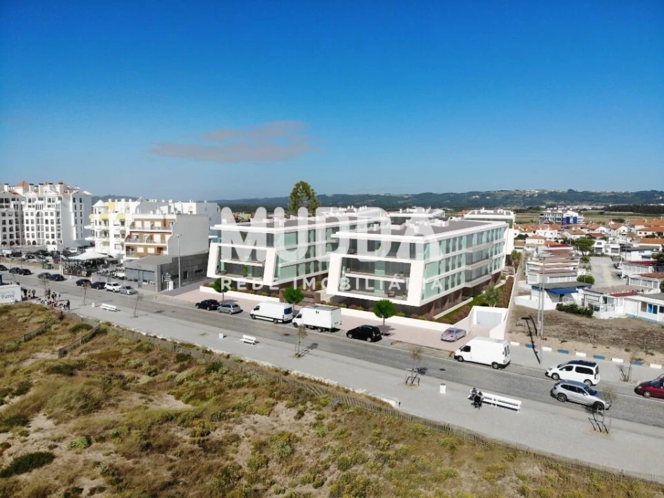 Apartamento T1 para Venda em São Martinho do Porto Foto 2