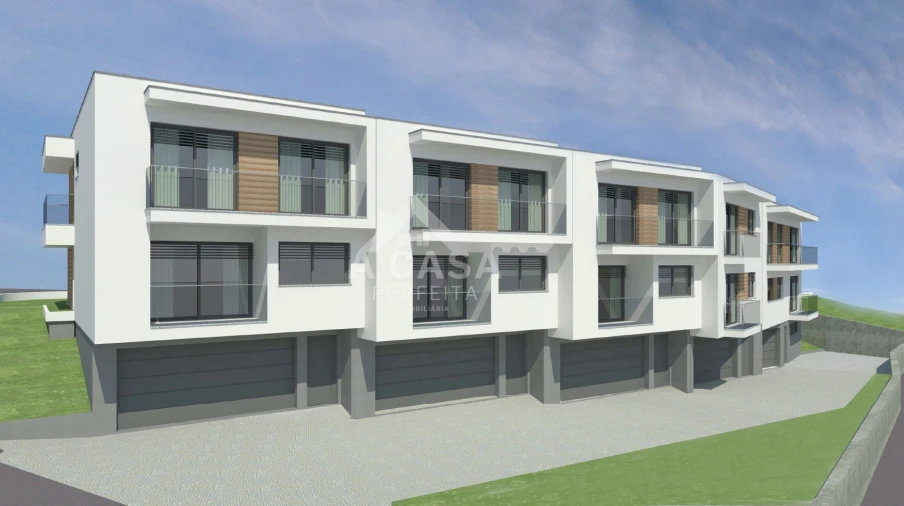 Moradia T3 para Venda em O. Azeméis, Riba-Ul, Ul, Macinhata Seixa, Madail Foto 3