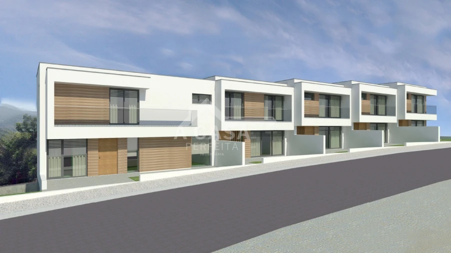 Moradia T3 para Venda em O. Azeméis, Riba-Ul, Ul, Macinhata Seixa, Madail Foto 1