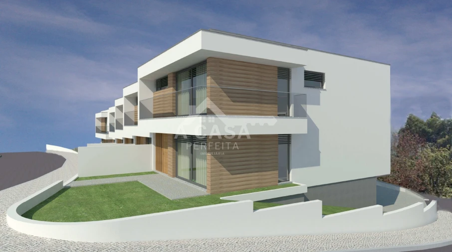 Moradia T3 para Venda em O. Azeméis, Riba-Ul, Ul, Macinhata Seixa, Madail Foto 5