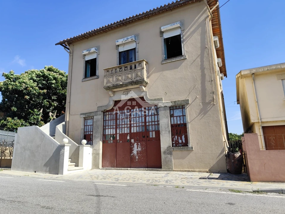 Moradia T3 para Venda em Macieira de Sarnes Foto 1