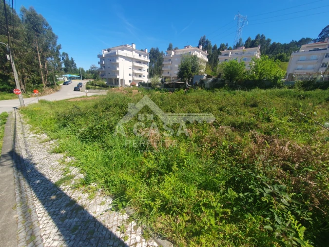 Terreno para Venda em Macieira de Sarnes Foto 1