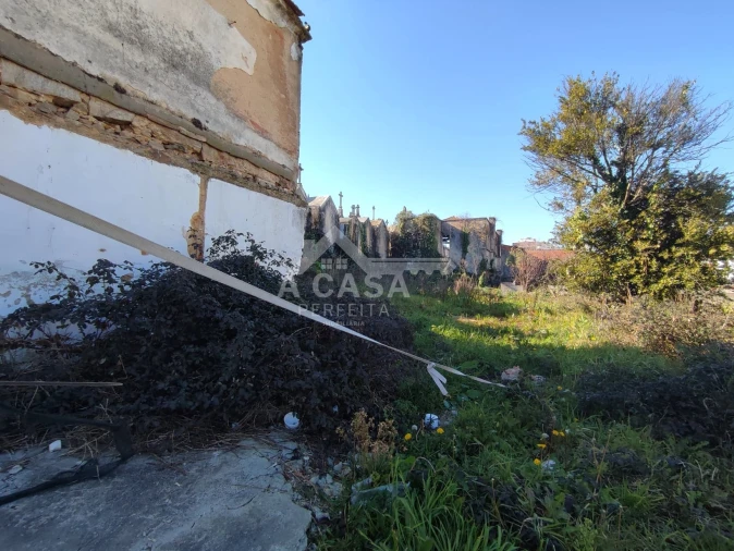 Terreno para Venda em São João da Madeira Foto 2