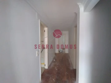 Moradia T7 para Venda em Rio de Mouro