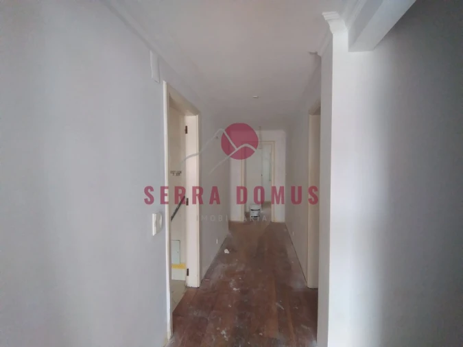 Moradia T7 para Venda em Rio de Mouro Foto 12