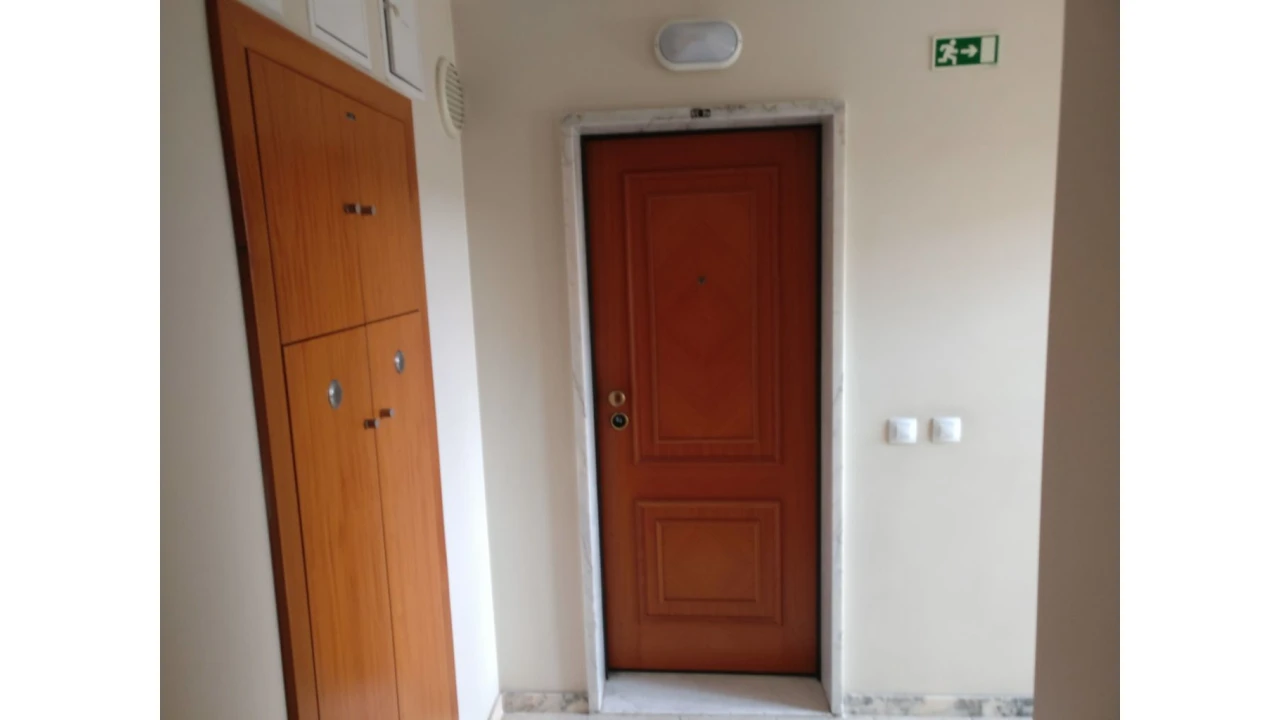 Apartamento T1 para Venda em Carregado e Cadafais Foto 3