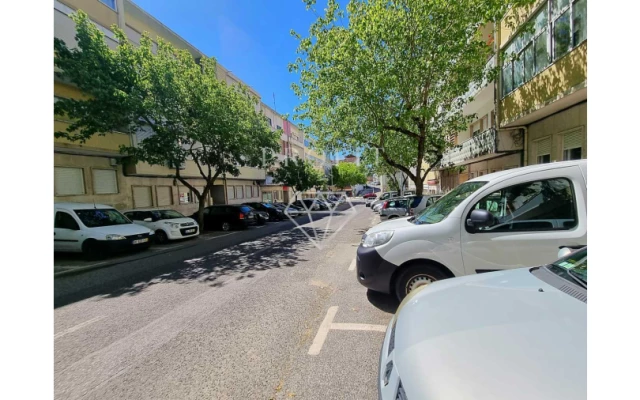 Loja para Arrendamento em Falagueira-Venda Nova Foto 3