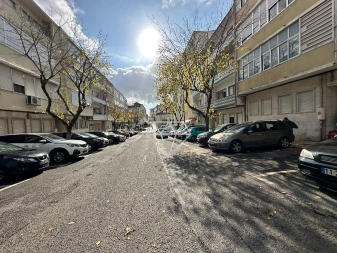 Loja para Arrendamento em Falagueira-Venda Nova Foto 6