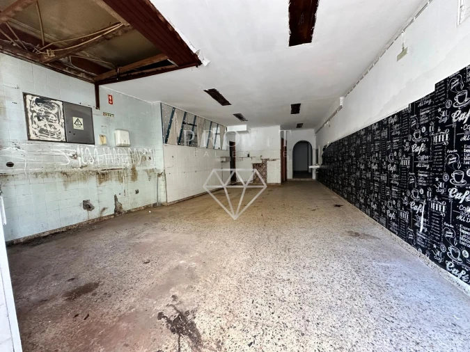 Loja para Arrendamento em Falagueira-Venda Nova Foto 7