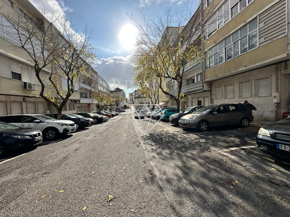 Loja para Arrendamento em Falagueira-Venda Nova Foto 6