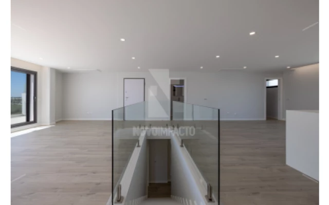 Apartamento T4 para Venda em Alcochete
