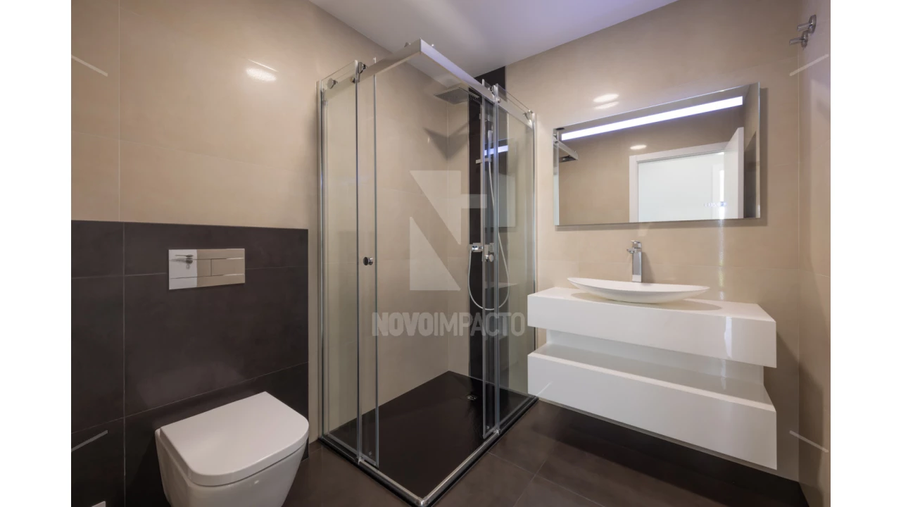 Apartamento T4 para Venda em Alcochete Foto 18