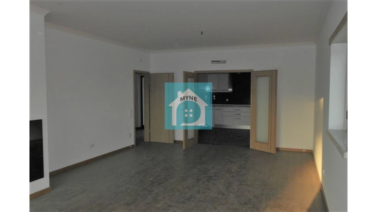 Moradia T4 para Venda em Rio Maior Foto 13