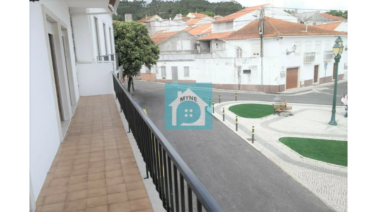 Moradia T3 para Venda em Maiorga Foto 1