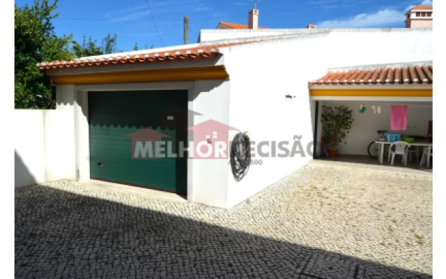Moradia T4 para Venda em Nossa Sra de Fatima