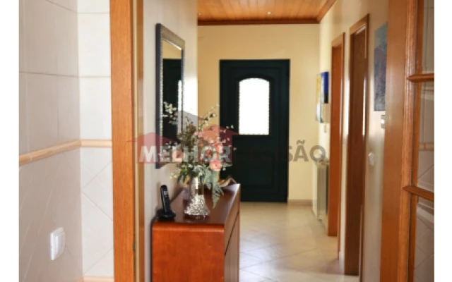 Moradia T4 para Venda em Nossa Sra de Fatima