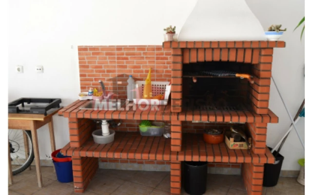 Moradia T4 para Venda em Nossa Sra de Fatima