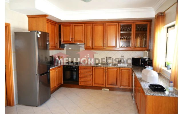 Moradia T4 para Venda em Nossa Sra de Fatima Foto 10