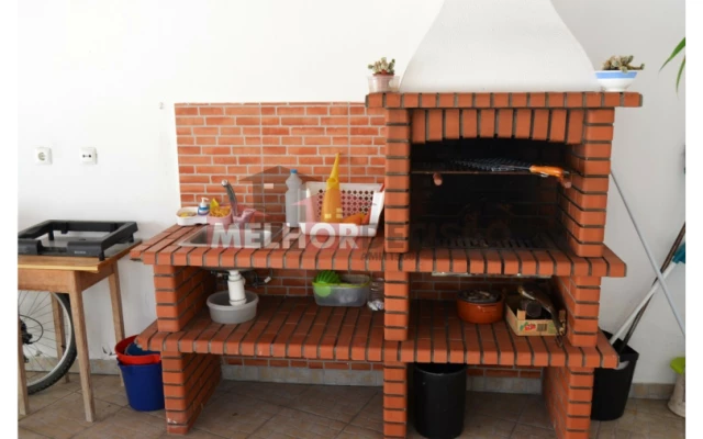 Moradia T4 para Venda em Nossa Sra de Fatima Foto 8