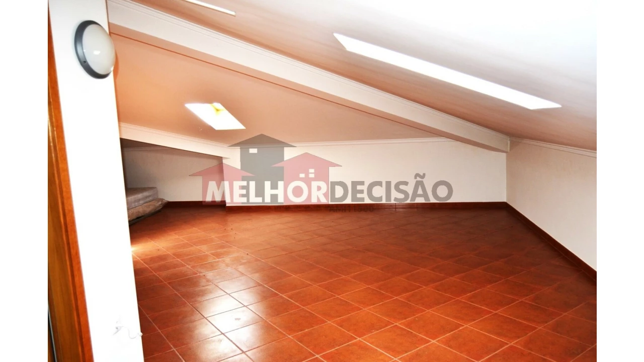 Moradia T4 para Venda em Nossa Sra de Fatima Foto 14