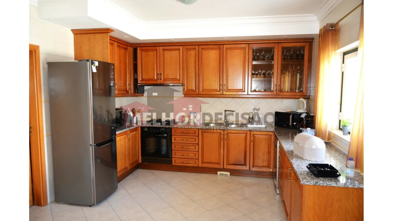 Moradia T4 para Venda em Nossa Sra de Fatima Foto 10