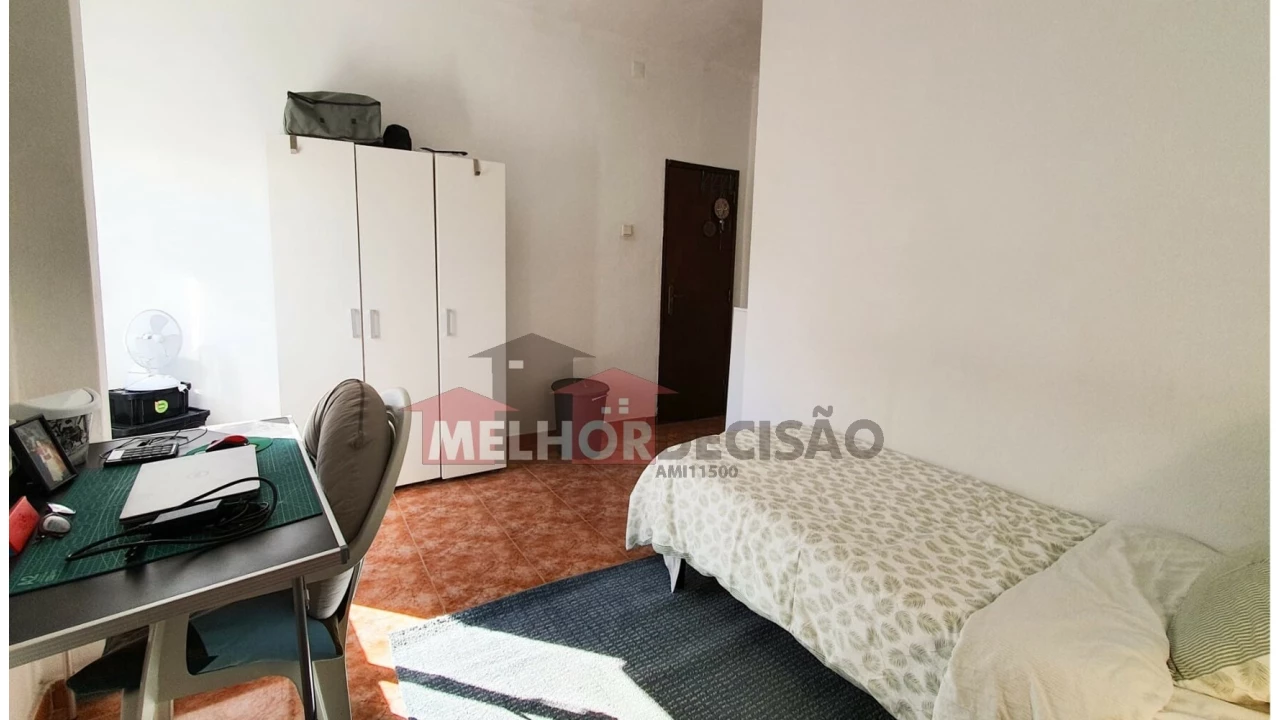 Moradia T4 para Venda em Vila Nova da Barquinha Foto 14