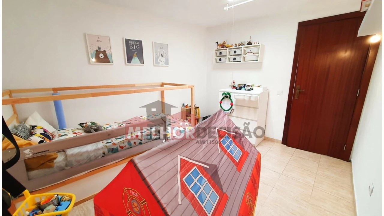 Moradia T4 para Venda em Vila Nova da Barquinha Foto 17