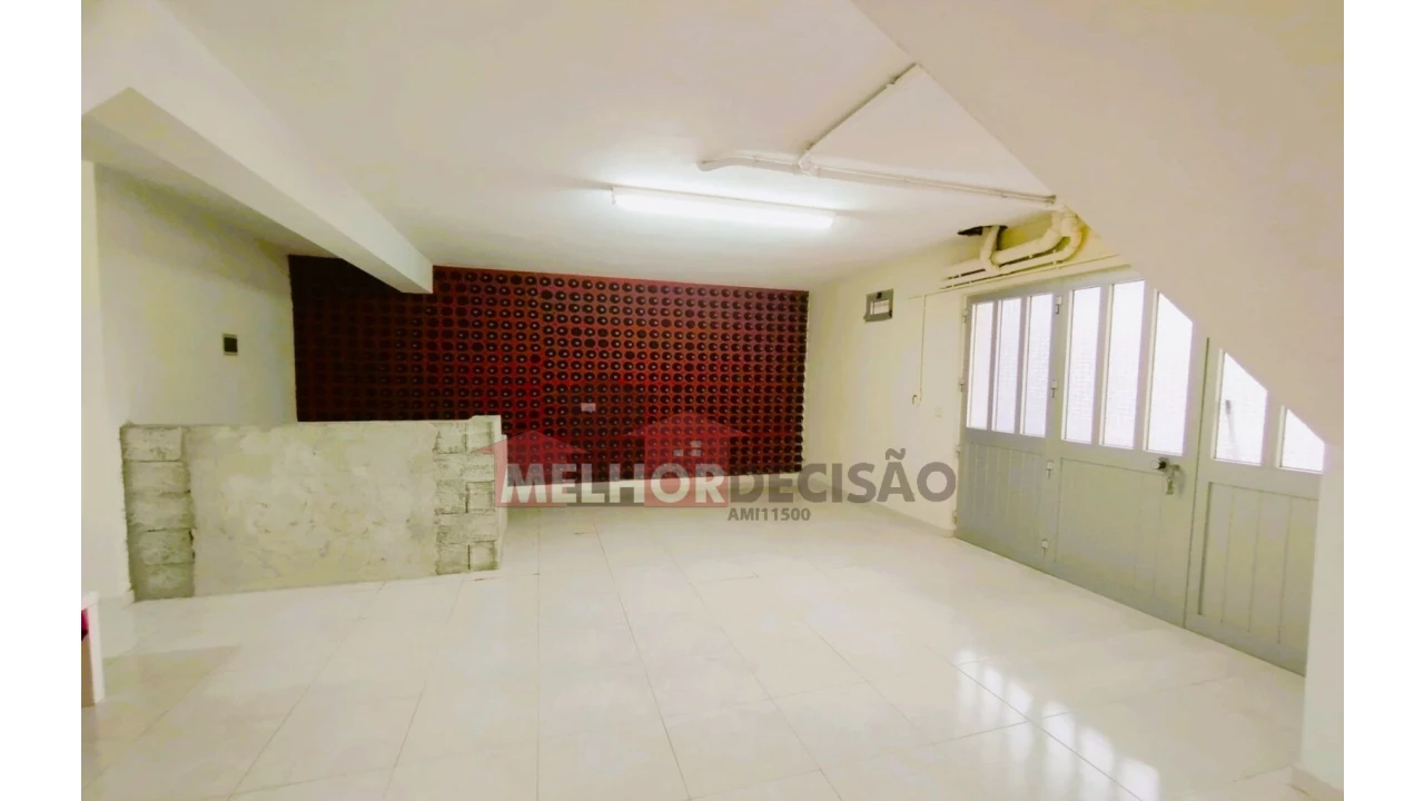 Moradia T3 para Venda em Caxarias Foto 20