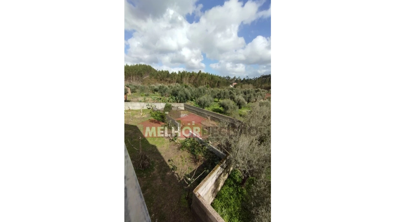 Moradia T3 para Venda em Caxarias Foto 7