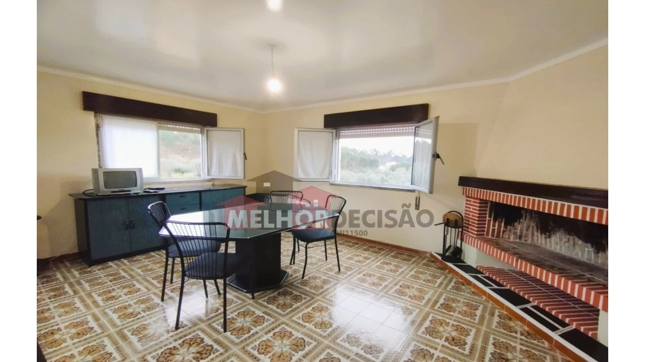 Moradia T3 para Venda em Caxarias Foto 16