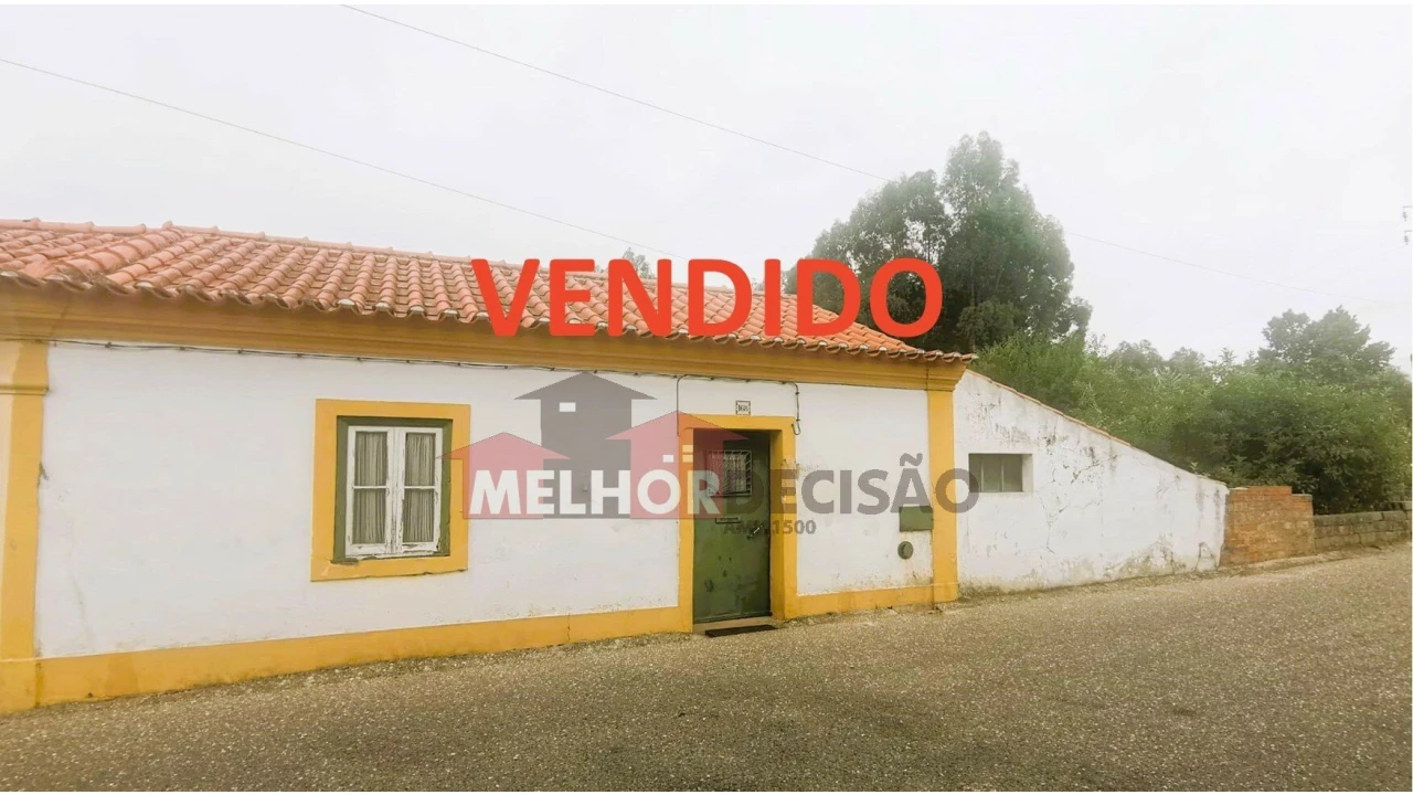 Moradia T3 para Venda em Tramagal Foto 1