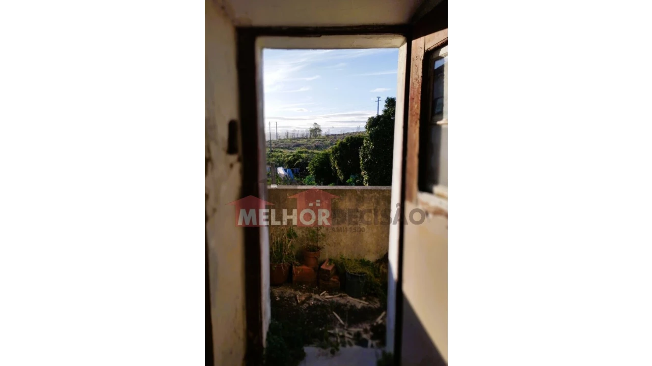 Moradia T3 para Venda em Tramagal Foto 19